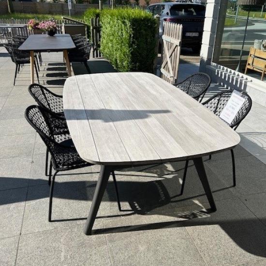 Tafel Zidiz met 4 Anna stoelen